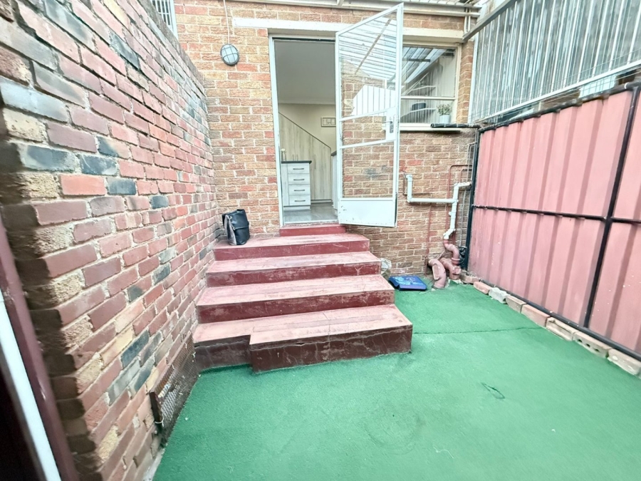 2 Bedroom Property for Sale in Navalsig Free State
